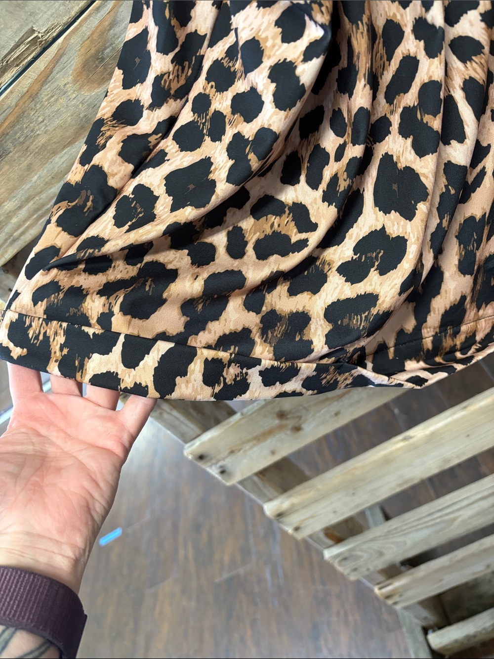 Women’s Leopard Print Overall Jumpsuit NWT - Picture 4 of 6